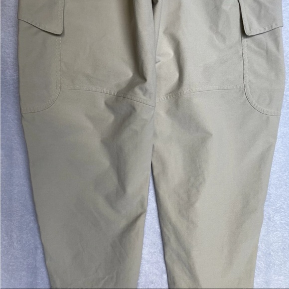 Lululemon Light Utilitech Cargo Pocket High Rise Pants Sz 26 Women LW5ENBS EUC - Picture 9 of 14
